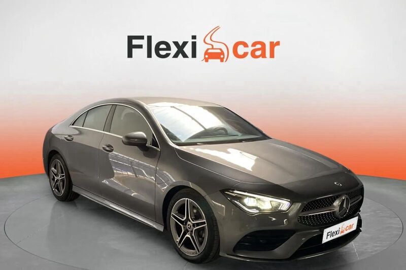 Gris Usado 2023 Mercedes CLA180 Berlina | 27.490 € (Buen precio) - Imagen 1/4