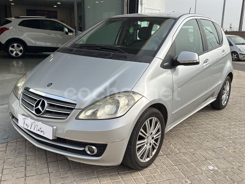 Gris / plata Usado 2010 Mercedes A160 Avantgarde Monovolumen | 5990 € (Precio justo) - Imagen 1/4