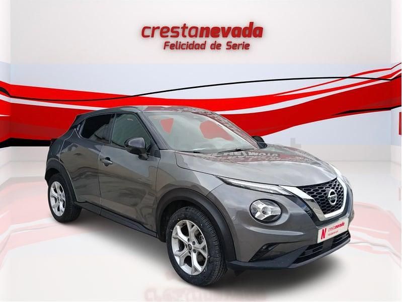 Usado Nissan Juke N-Connecta 114 CV (83 kW) 2021 Gris / plata SUV