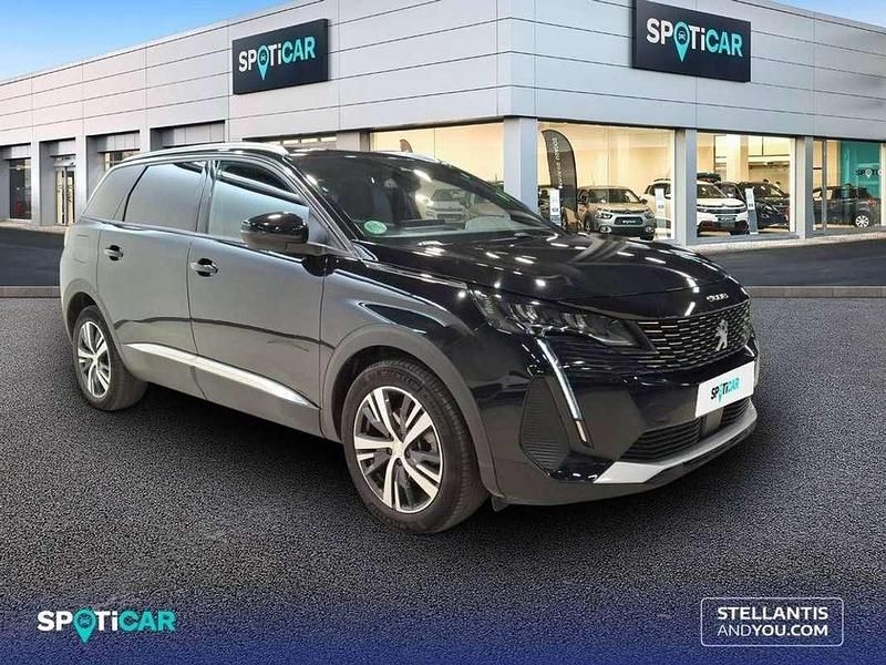 Usado Peugeot 5008 Allure 131 CV (96 kW) 2023 Negro SUV