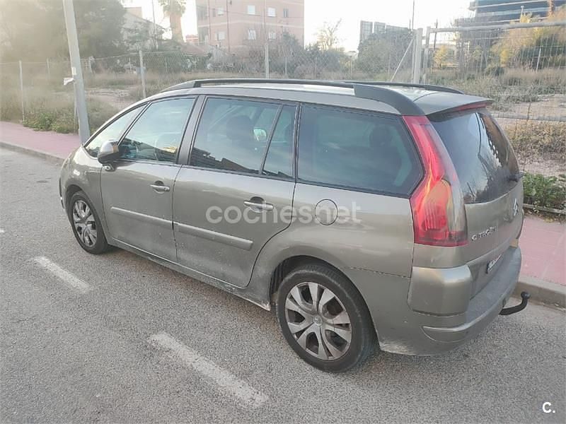 Gris / plata Usado 2007 Citroën Grand C4 Picasso Monovolumen | 2000 € (Buen precio) - Imagen 1/4