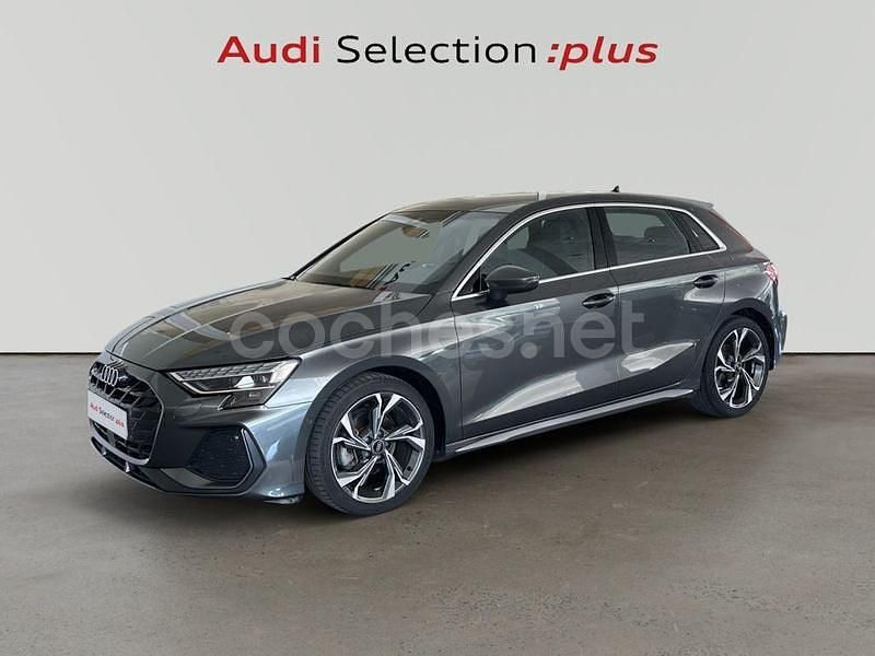 Gris / plata Usado 2024 Audi A3 Sportback S-Line Utilitario | 36.990 € - Imagen 1/4