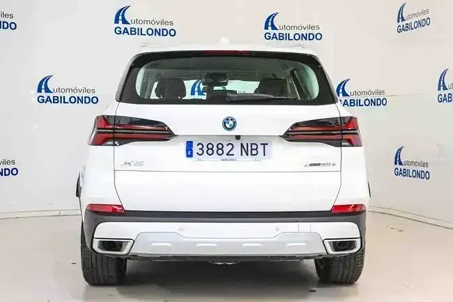 Usado BMW X5 Comfort Edition 489 CV (359 kW) 2025 Blanco SUV