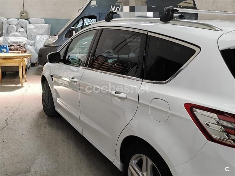 Usado Ford S-MAX Titanium 160 CV (117 kW) 2016 Blanco Monovolumen