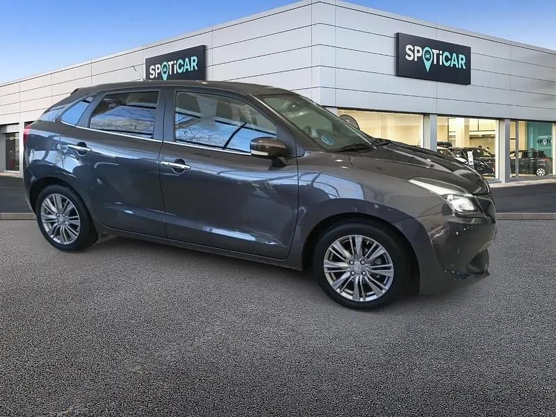 Usado Suzuki Baleno GLX 90 CV (66 kW) 2019 Gris Utilitario