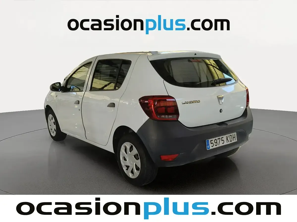 Usado Dacia Sandero Base 73 CV (53 kW) 2017 Blanco Berlina