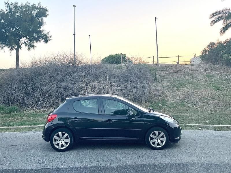 Usado Peugeot 207 Sport 120 CV (88 kW) 2010 Negro Berlina