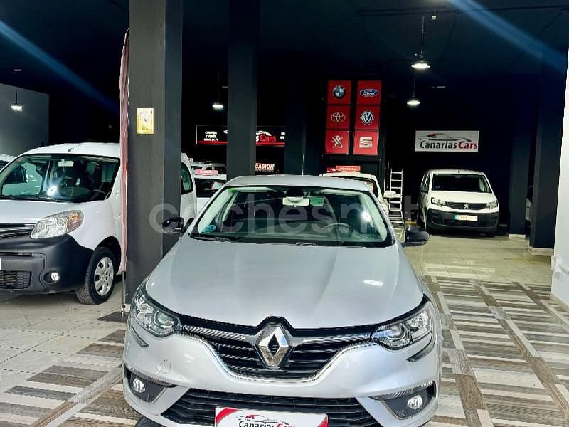 Gris / plata Usado 2019 Renault Mégane IV Business Berlina | 10.890 € (Super precio) - Imagen 1/4