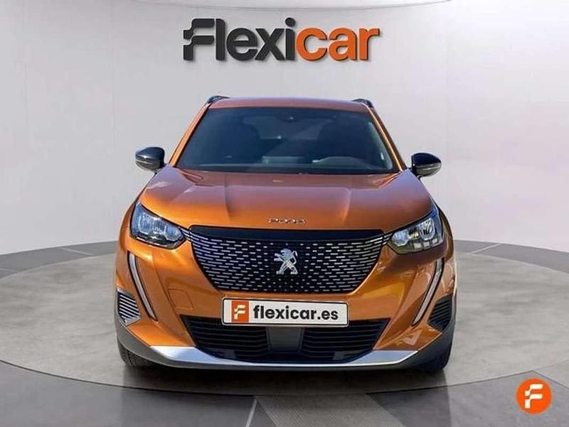 Usado Peugeot 2008 Active 101 CV (74 kW) 2023 Naranja SUV