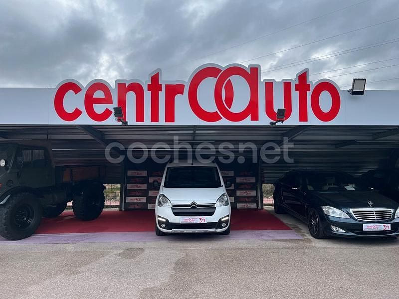 Usado Citroën Berlingo Feel 100 CV (73 kW) 2018 Blanco Monovolumen