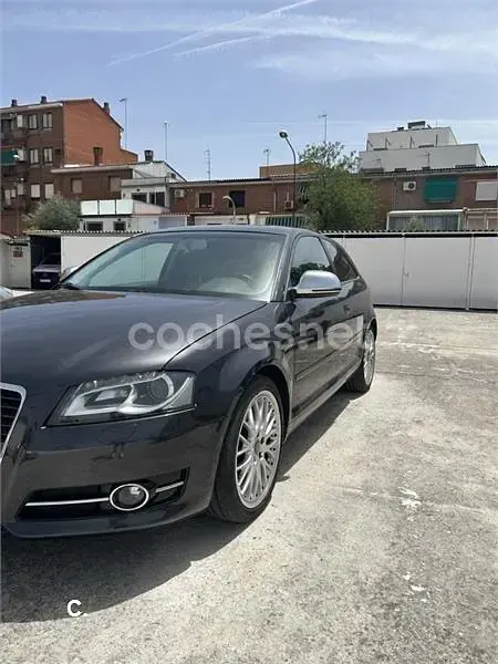 Usado Audi A3 Ambiente 200 CV (147 kW) 2006 Negro Utilitario