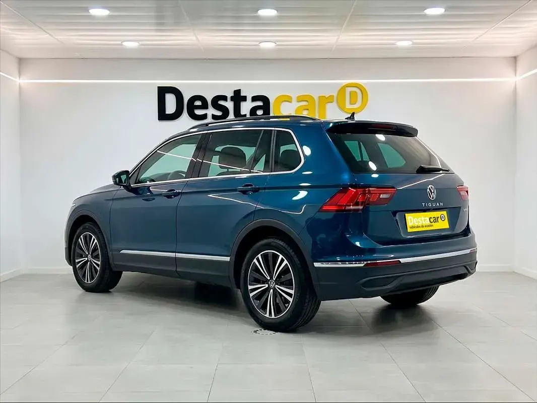 Usado VW Tiguan Life 245 CV (180 kW) 2022 Azul SUV