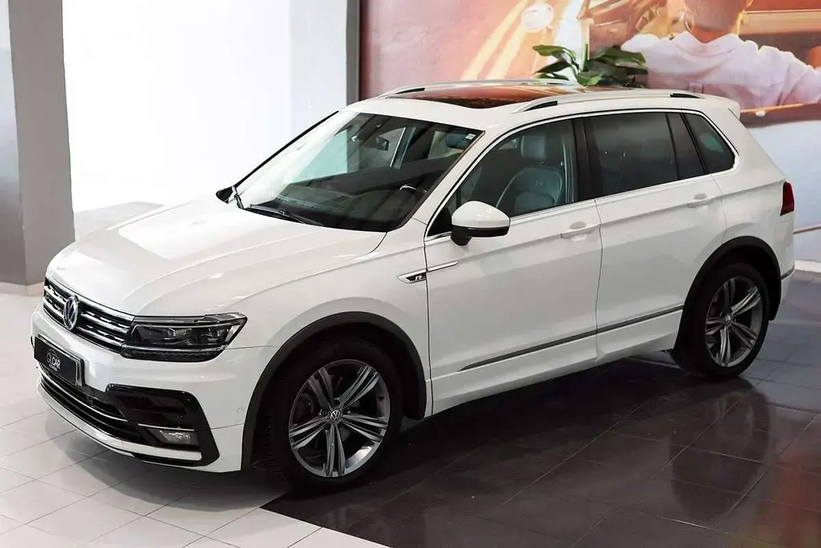 Usado VW Tiguan R-line 190 CV (139 kW) 2020 Blanco SUV