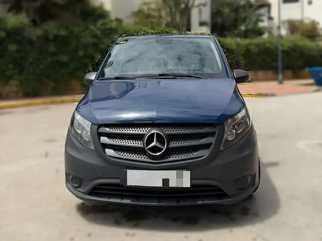 Usado Mercedes Vito Marco Polo 136 CV (100 kW) 2019 Azul Van