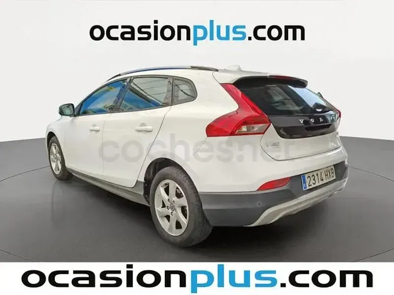 Usado Volvo V40 CC Kinetic 115 CV (84 kW) 2014 Blanco Familiar