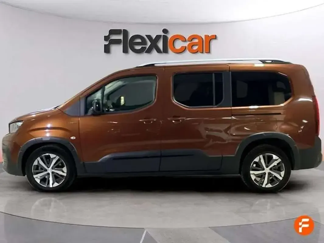 Usado Peugeot Rifter GT-line 131 CV (96 kW) 2019 Marrón Monovolumen