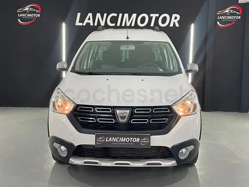 Usado Dacia Dokker Essentiel 102 CV (75 kW) 2020 Blanco Monovolumen