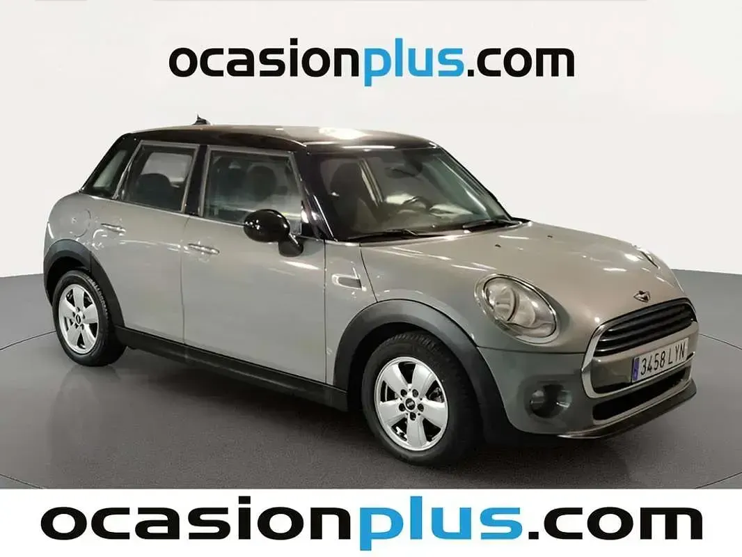 Usado Mini Cooper 136 CV (100 kW) 2017 Gris Utilitario