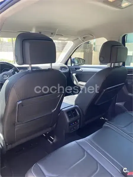 Usado VW Tiguan Sportline 150 CV (110 kW) 2017 Azul SUV