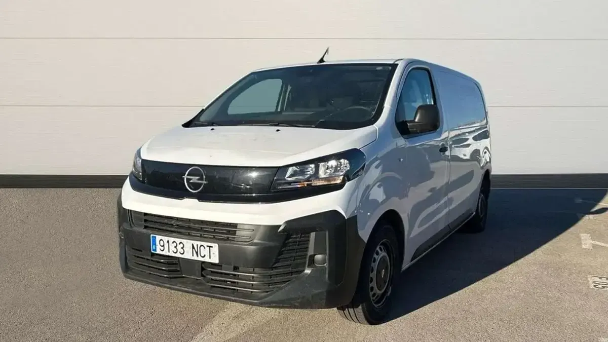 Usado Opel Vivaro 121 CV (88 kW) 2025 Blanco Monovolumen