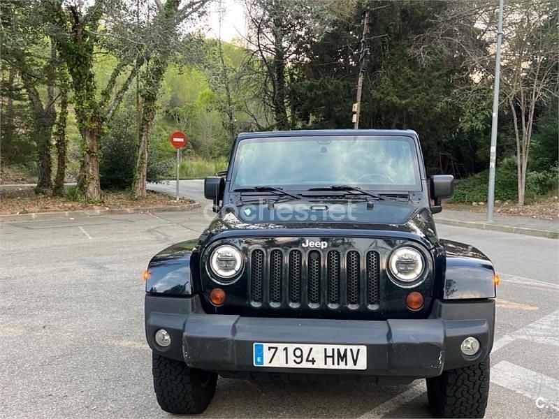 Usado Jeep Wrangler Unlimited Sahara 200 CV (147 kW) 2012 Negro SUV