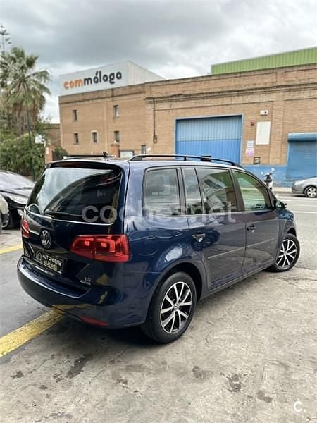Usado VW Touran Advance 105 CV (77 kW) 2012 Azul Monovolumen