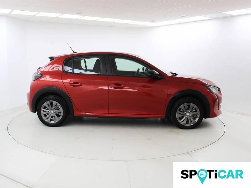 Usado Peugeot e-208 Active 100 kW (136 CV) 2023 Rojo Utilitario