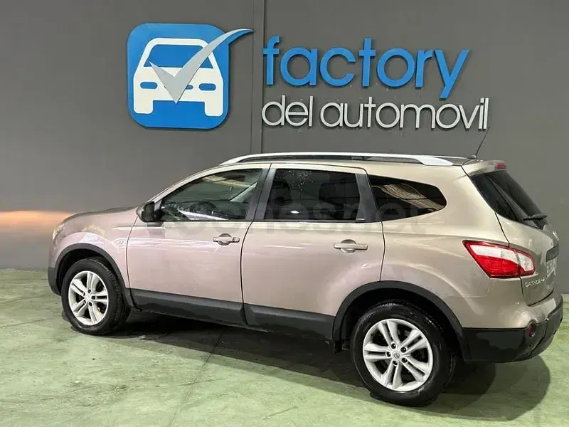 Usado Nissan Qashqai +2 Tekna 110 CV (80 kW) 2013 Beige SUV