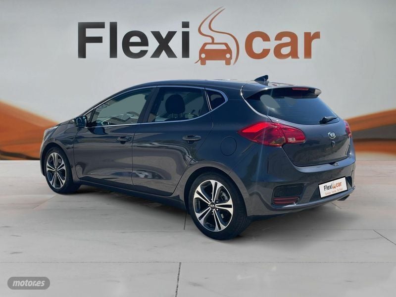 Usado Kia Ceed GT 136 CV (100 kW) 2017 Gris Utilitario