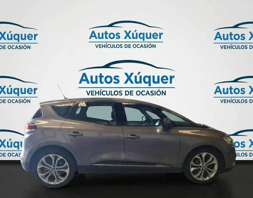 Usado Renault Scénic IV Edition One 110 CV (80 kW) 2017 Gris Monovolumen
