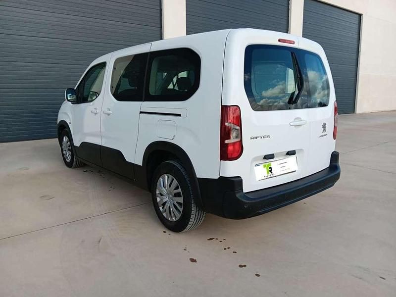 Usado Peugeot Rifter Active 102 CV (75 kW) 2020 Blanco Monovolumen