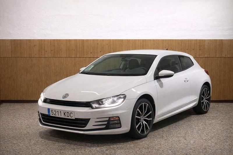 Usado VW Scirocco R-line 125 CV (91 kW) 2017 Blanco Coupe