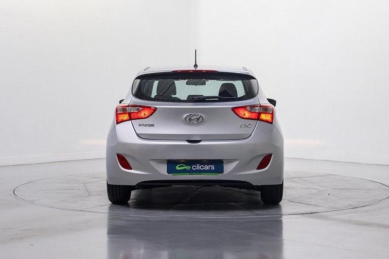 Usado Hyundai i30 100 CV (73 kW) 2014