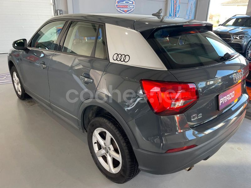 Usado Audi Q2 Advanced Plus 116 CV (85 kW) 2019 Gris / plata SUV
