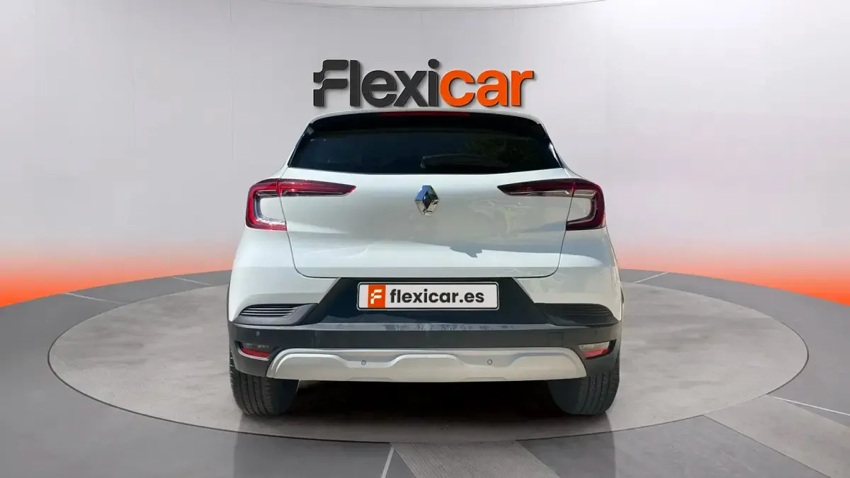 Usado Renault Captur Equilibre 101 CV (74 kW) 2023 Blanco SUV