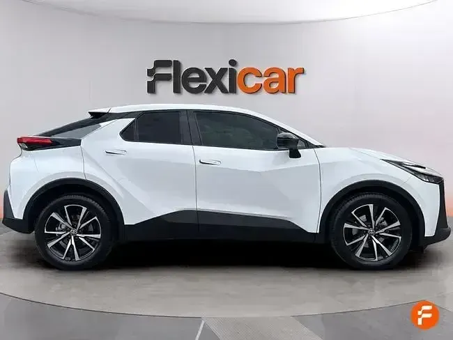 Usado Toyota C-HR Active 140 CV (102 kW) 2024 Blanco SUV