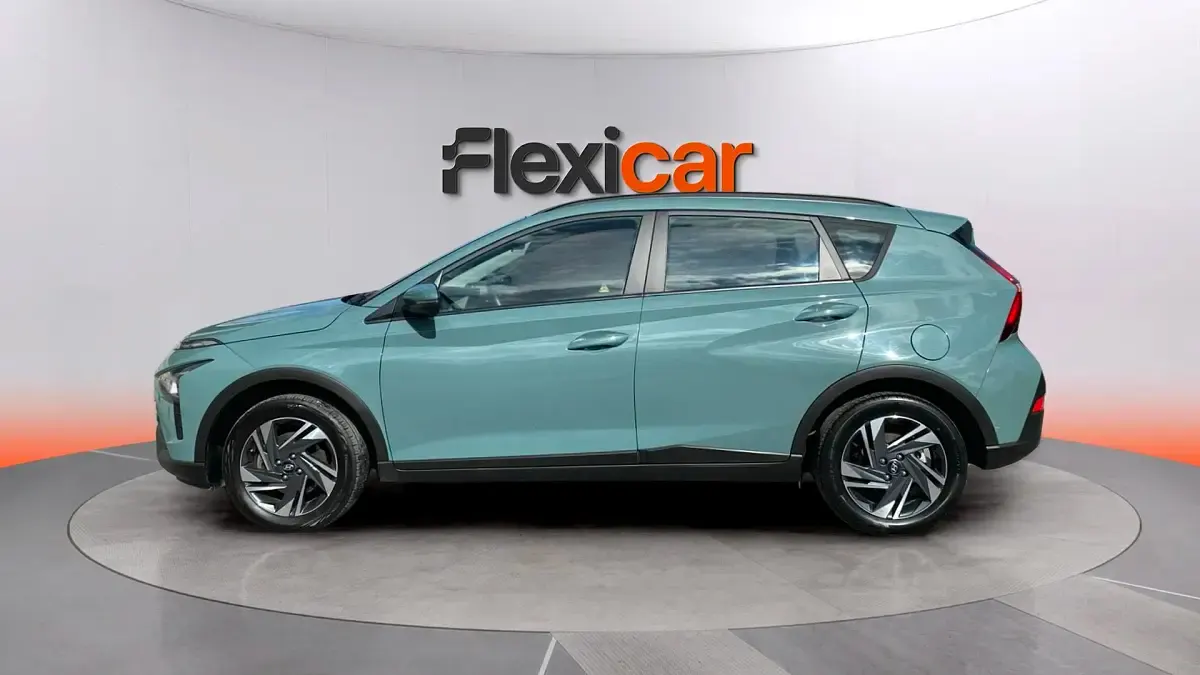 Usado Hyundai Bayon 84 CV (61 kW) 2023 Verde SUV