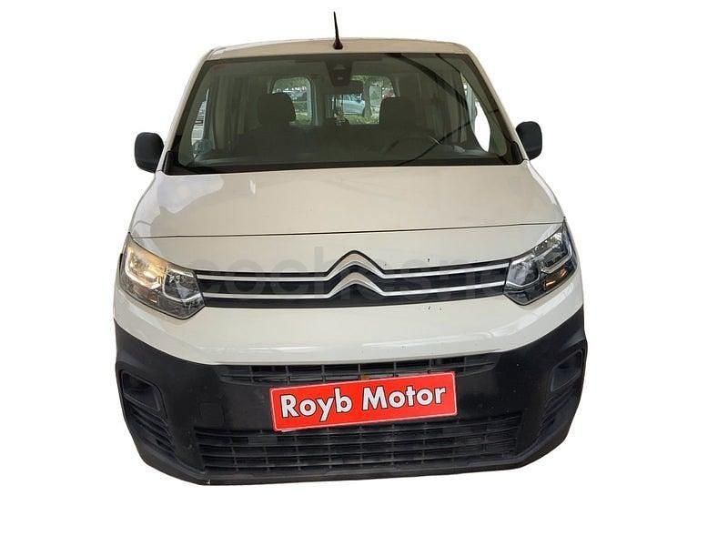 Usado Citroën Berlingo Live 100 CV (73 kW) 2019 Blanco Monovolumen