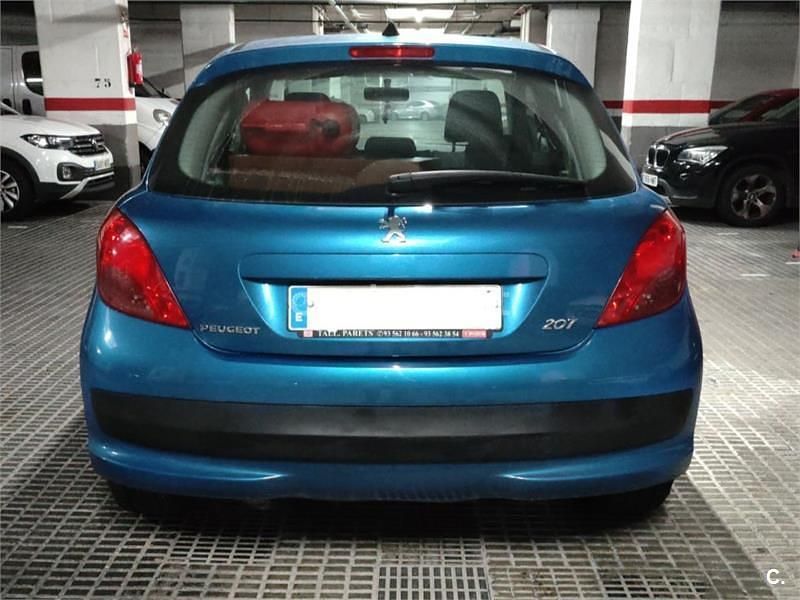 Usado Peugeot 207 90 CV (66 kW) 2007 Azul Berlina