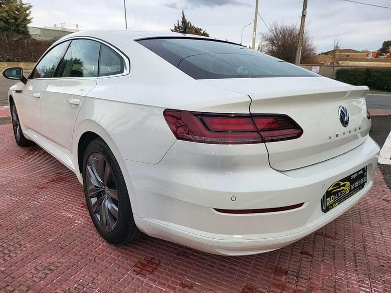 Usado VW Arteon 150 CV (110 kW) 2019 Blanco Utilitario