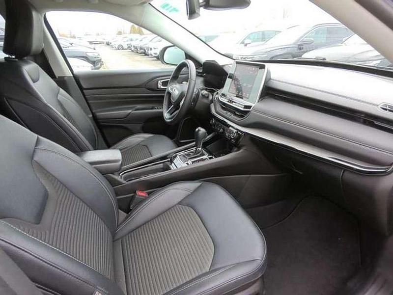 Usado Jeep Compass Limited 190 CV (139 kW) 2022 Gris SUV