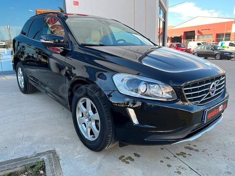 Usado Volvo XC60 Summum 190 CV (139 kW) 2017 Negro SUV