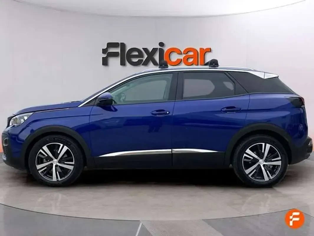 Usado Peugeot 3008 Allure 131 CV (96 kW) 2019 Azul SUV