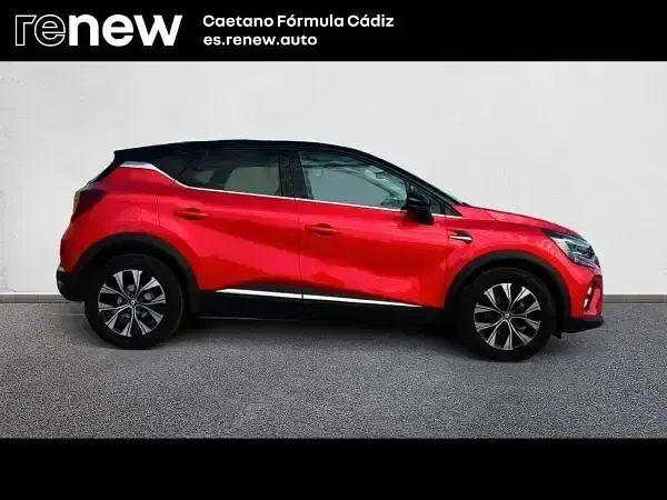 Usado Renault Captur Techno 90 CV (66 kW) 2023 Rojo SUV