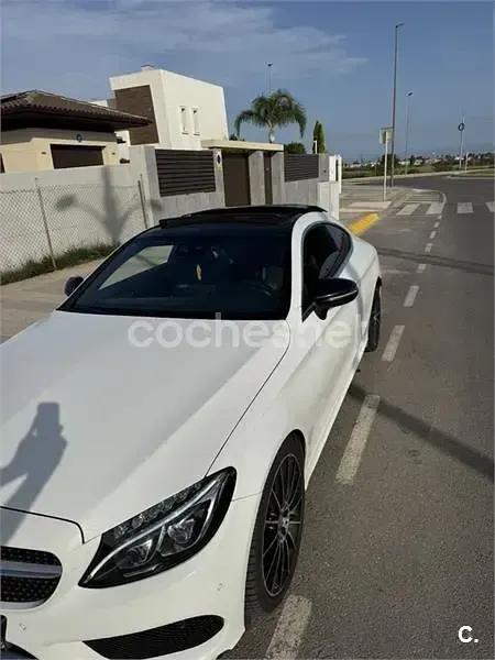 Używany Mercedes C220 170 KM (125 kW) 2017 Biały Coupe