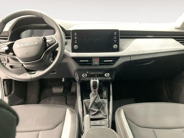 Nuevo Skoda Kamiq Selection 115 CV (84 kW) 2025 Gris plata SUV