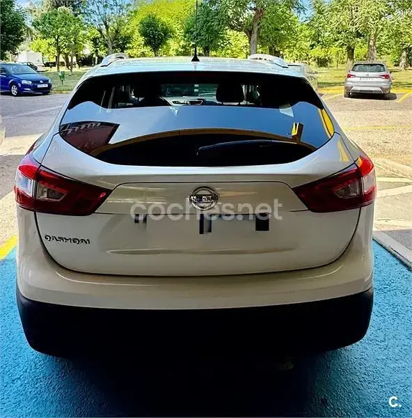 Usado Nissan Qashqai Premium Edition 130 CV (95 kW) 2015 Blanco SUV