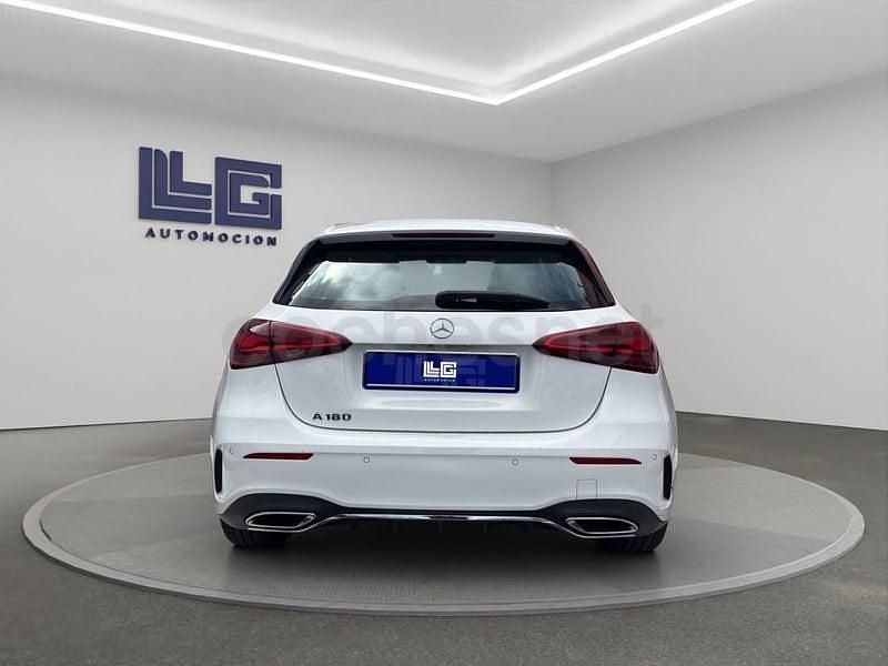 Usado Mercedes A180 136 CV (100 kW) 2023 Blanco Berlina