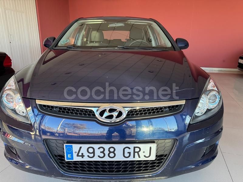 Usado Hyundai i30 Classic 109 CV (80 kW) 2009 Azul Berlina