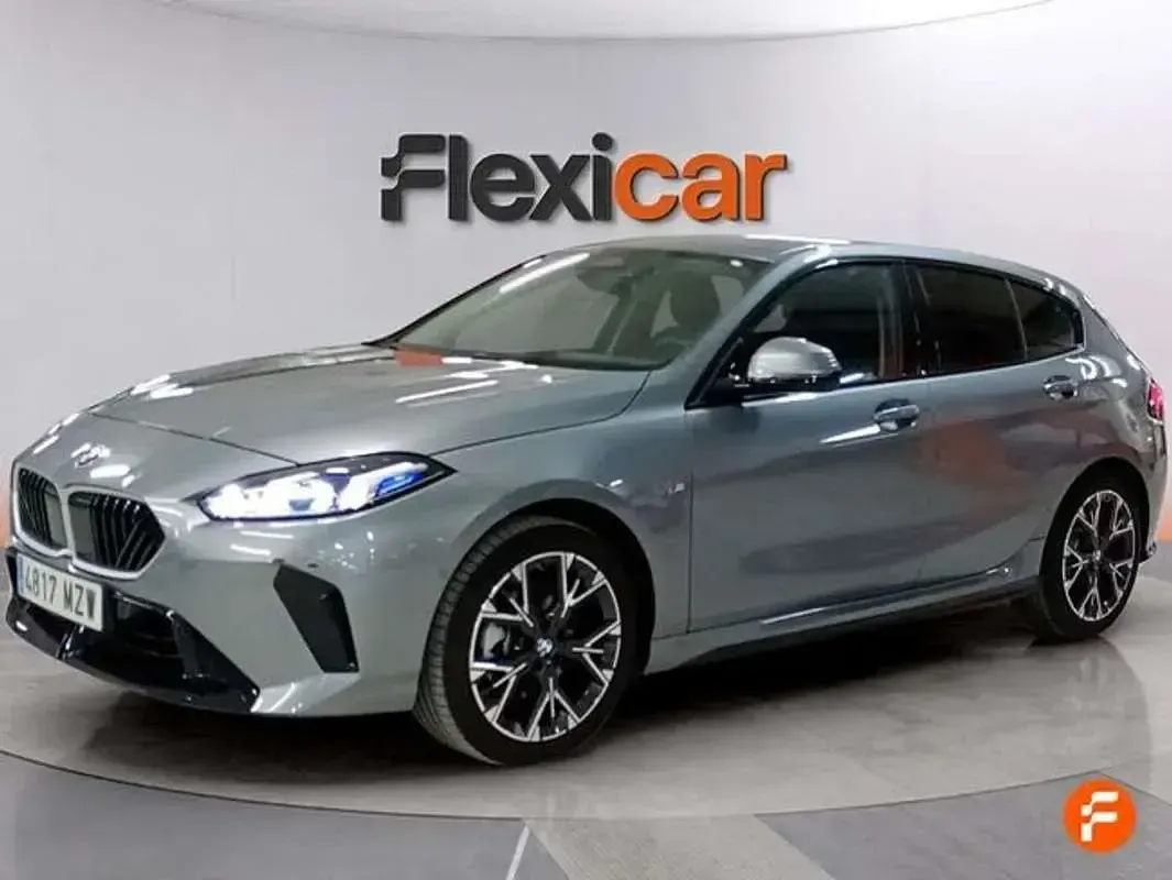 Usado BMW 120 170 CV (125 kW) 2025 Gris Utilitario
